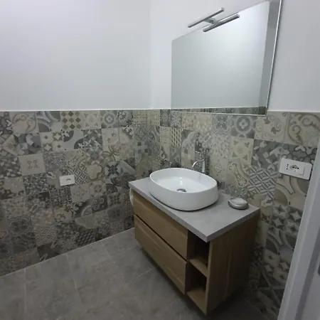 Ginevra Porto San Giorgio